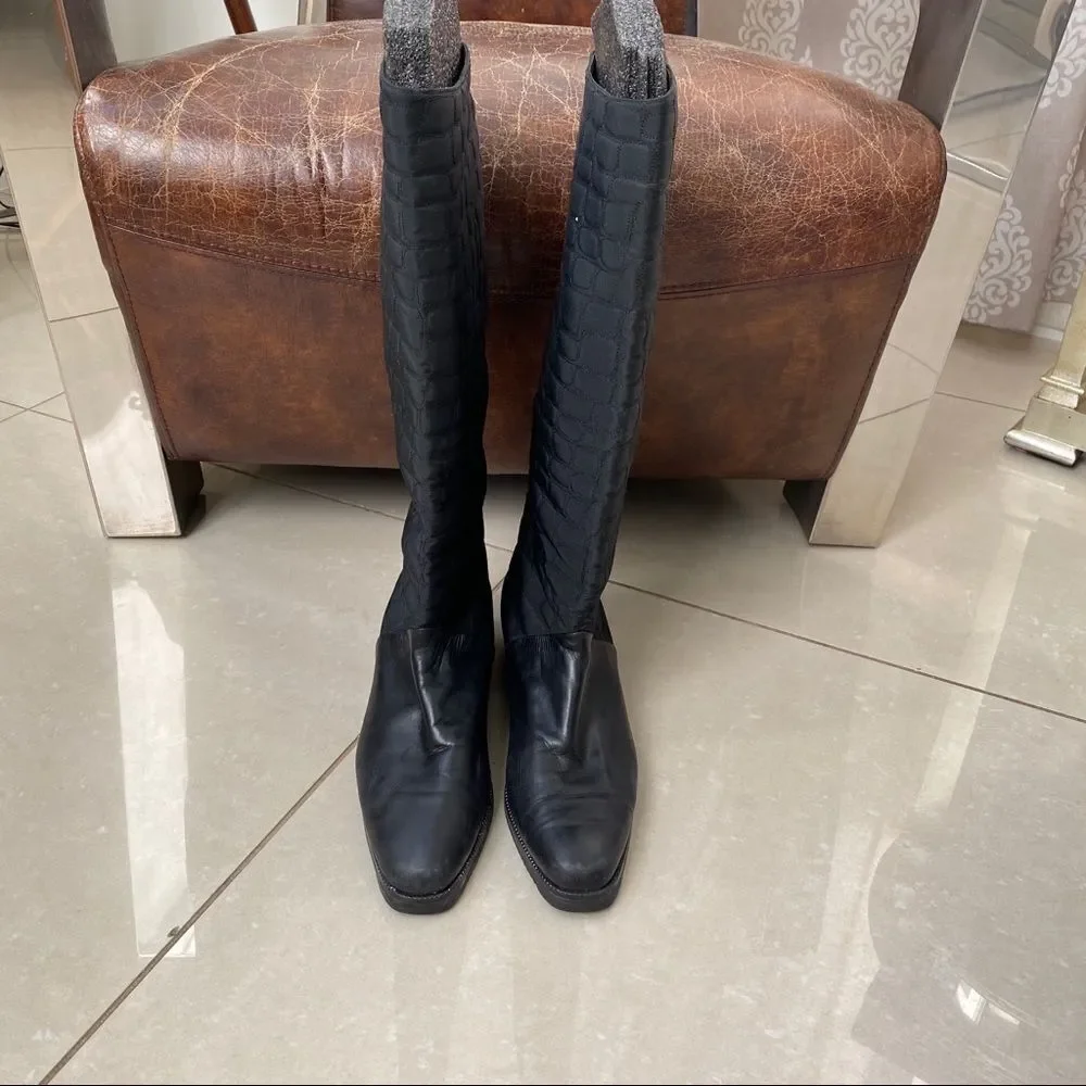 Caster black leather /quilted  boots 11